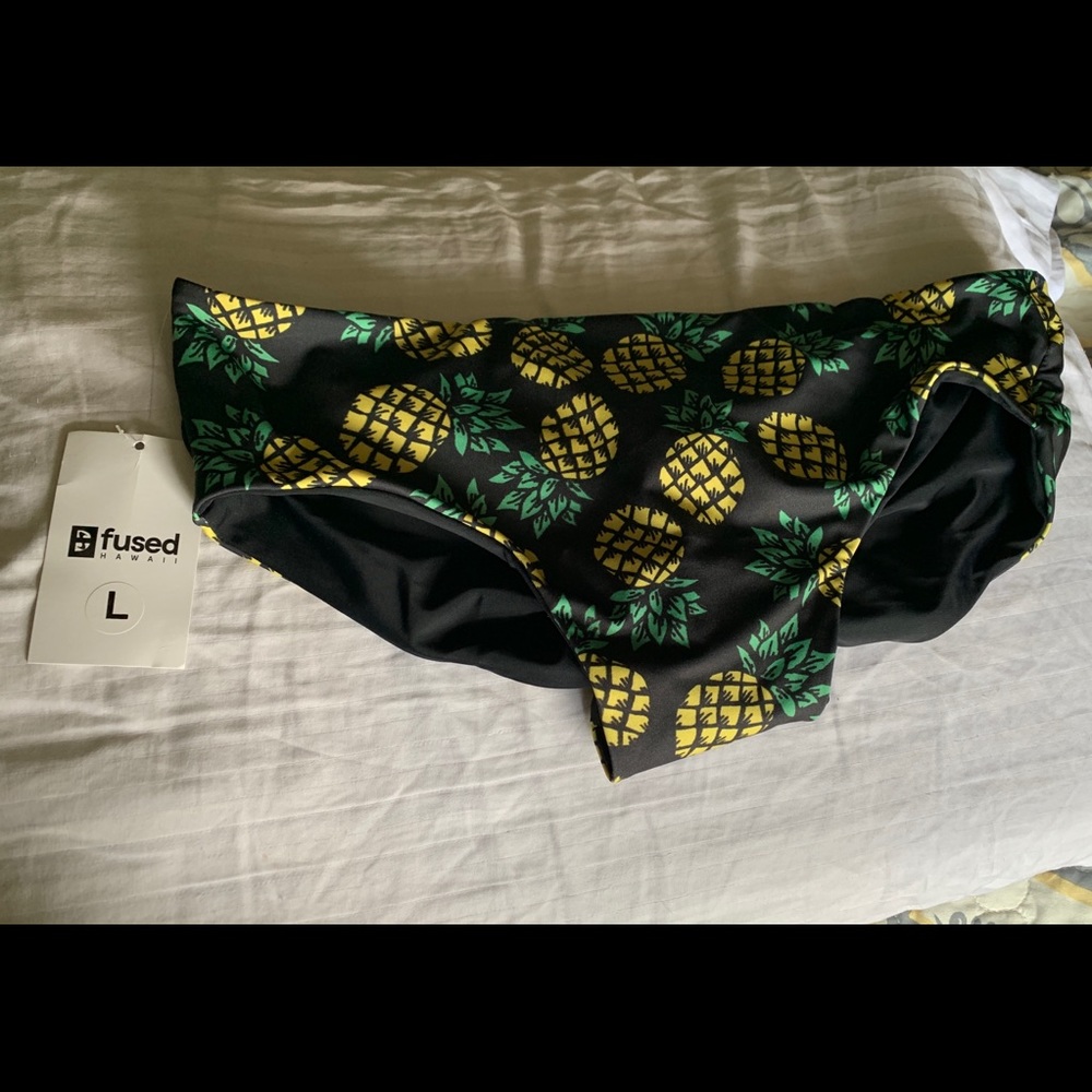 Fused Hawaii onyx pineapple print kona Large
